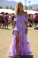 Flieder Schulterfreies Hochzeitsgastkleid mit Rüschen und Schlitz